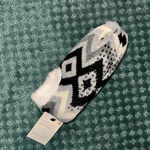 Slipper socks with grips one size NWT